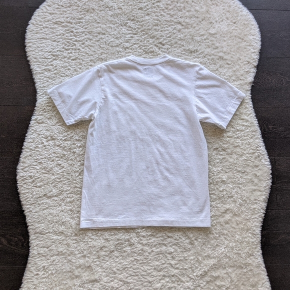Uniqlo x KAWS T-shirt - Picture 5 of 6